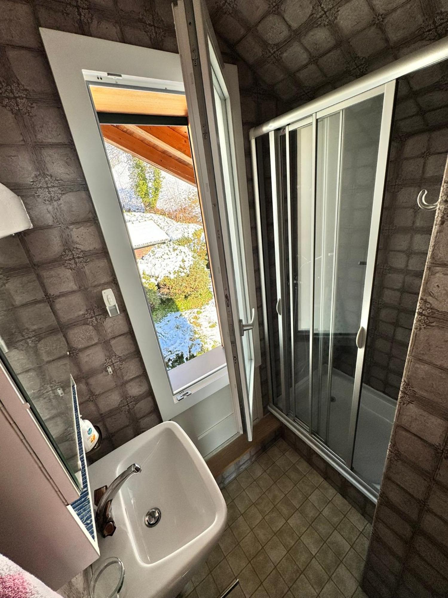 Burgheim Siesta Apartman Oberhofen Kültér fotó